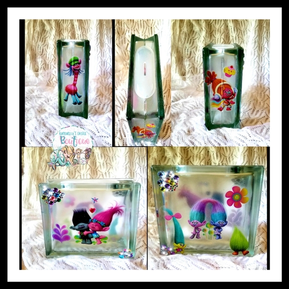 8x8x2 Glass Tile Troll Bank - Picture 1 of 1